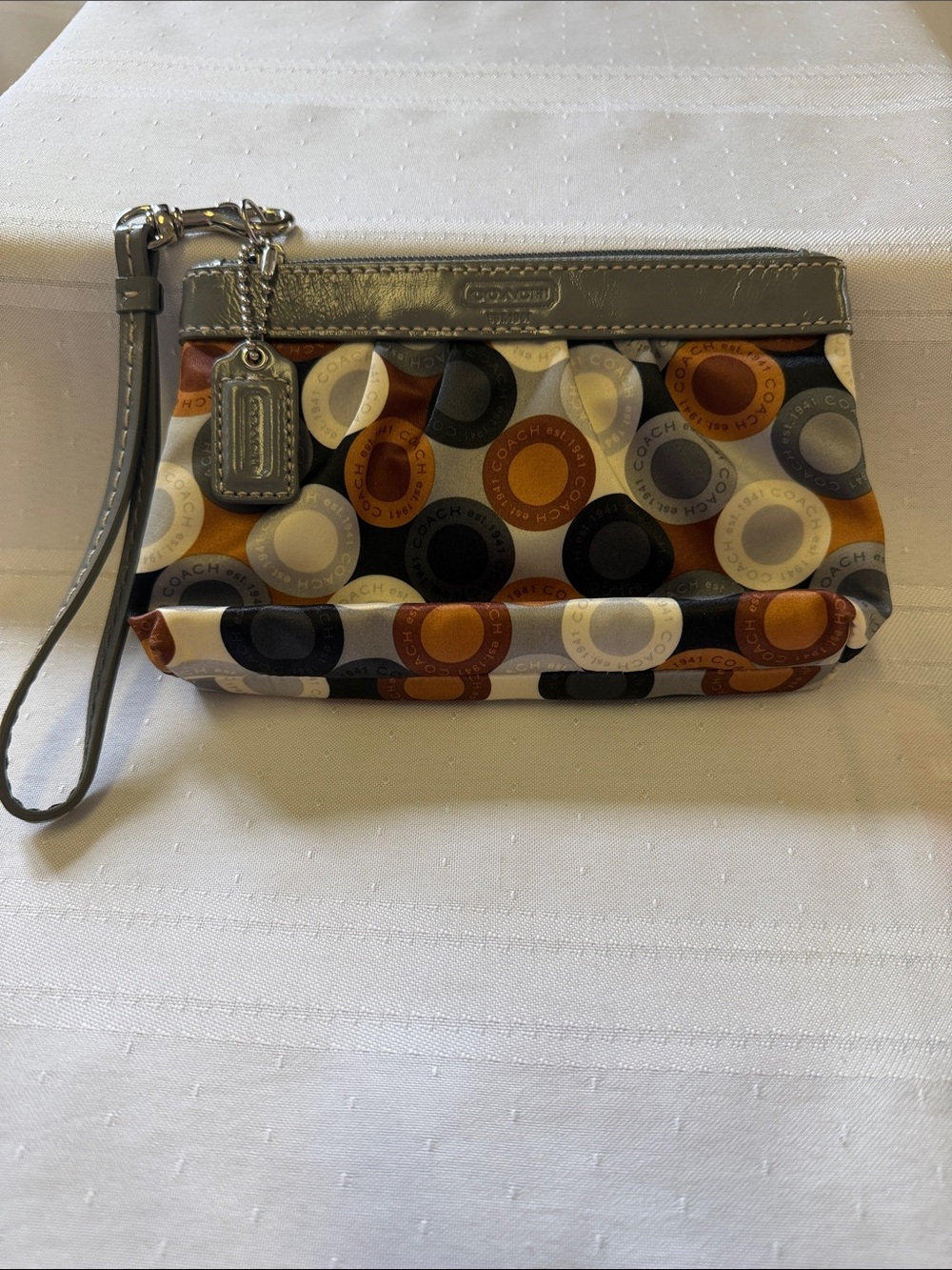 VINTAGE Coach Multicolor Circle Print Wristlet with Gray Trim